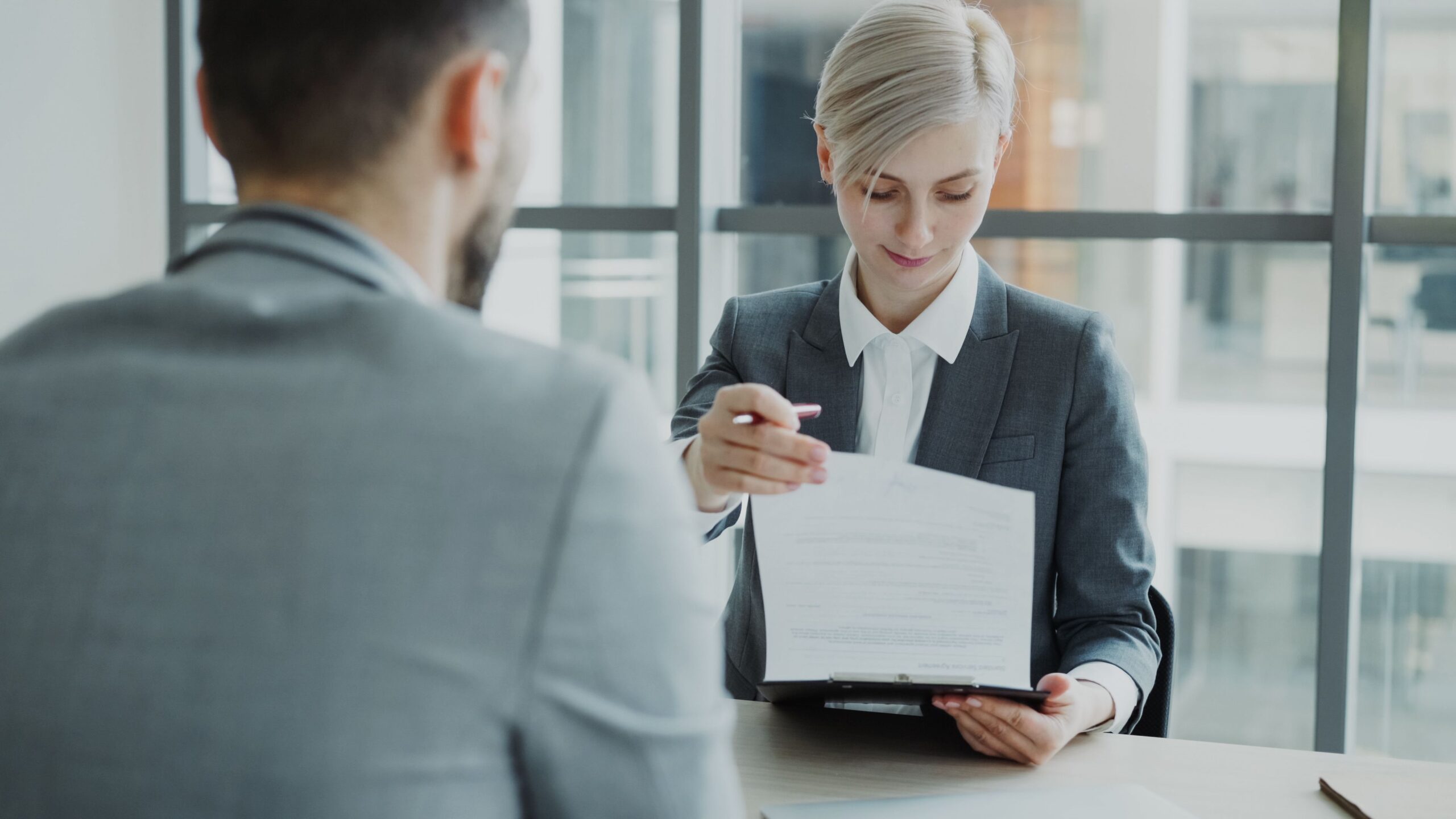 kantor bisnis terdekat